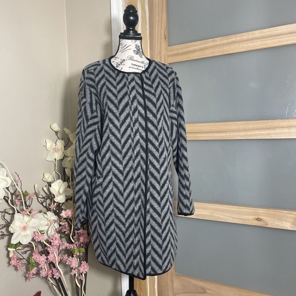 Talbots Womens Wool Blend Open Front Jacket Medium Black Gray Chevron Cardigan